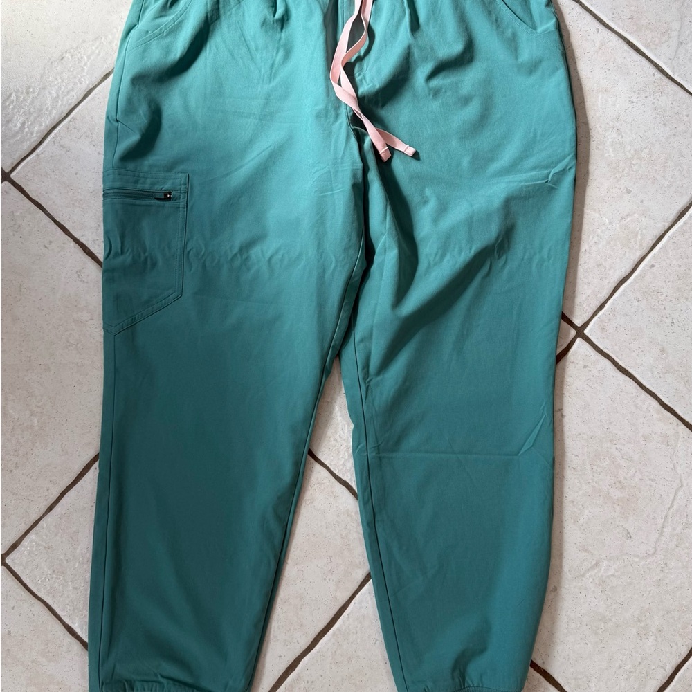 Figs Scrubs Women Bottom Zamora Jogger Size XXL Style 3668 Eucalyptus E33